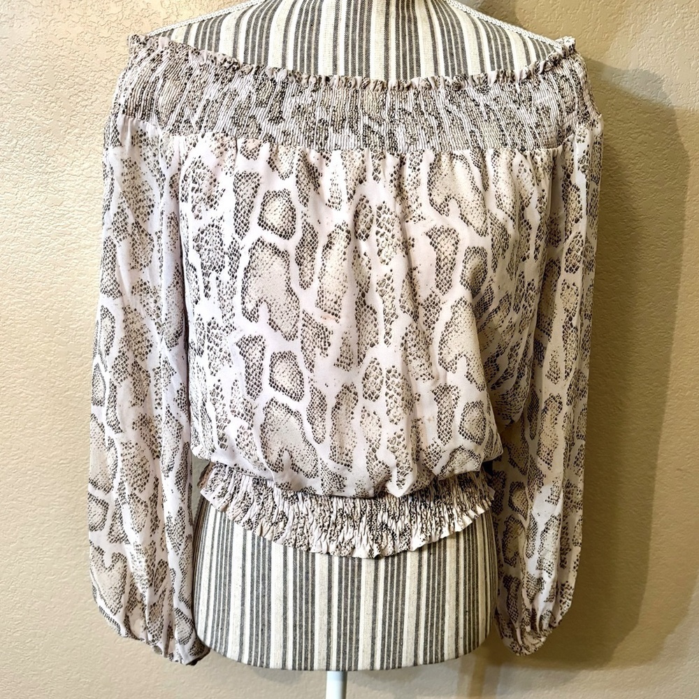 She + Sky Blouse Large Cropped Pale Pink Animal Print Brown Smocked Neckline Hem